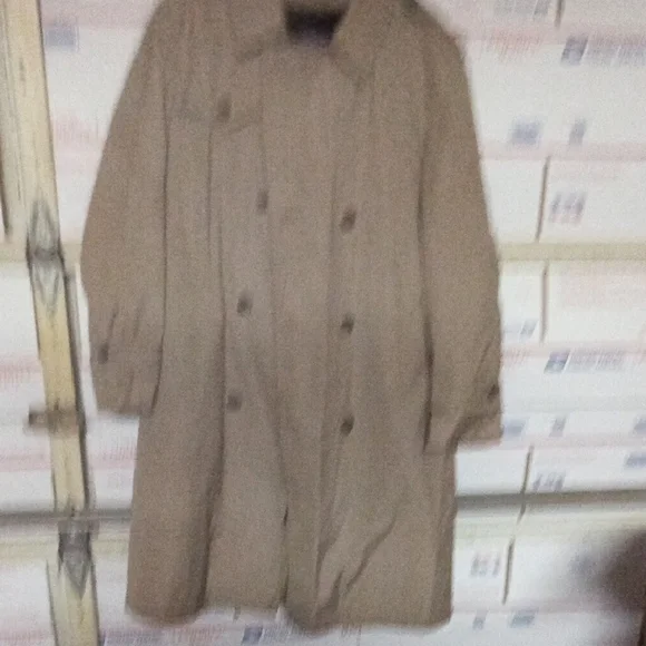 Strawbridge Size 40 Reg. Men's Tan Overcoat With Liner (SKU A-50) - Picture 1 of 2